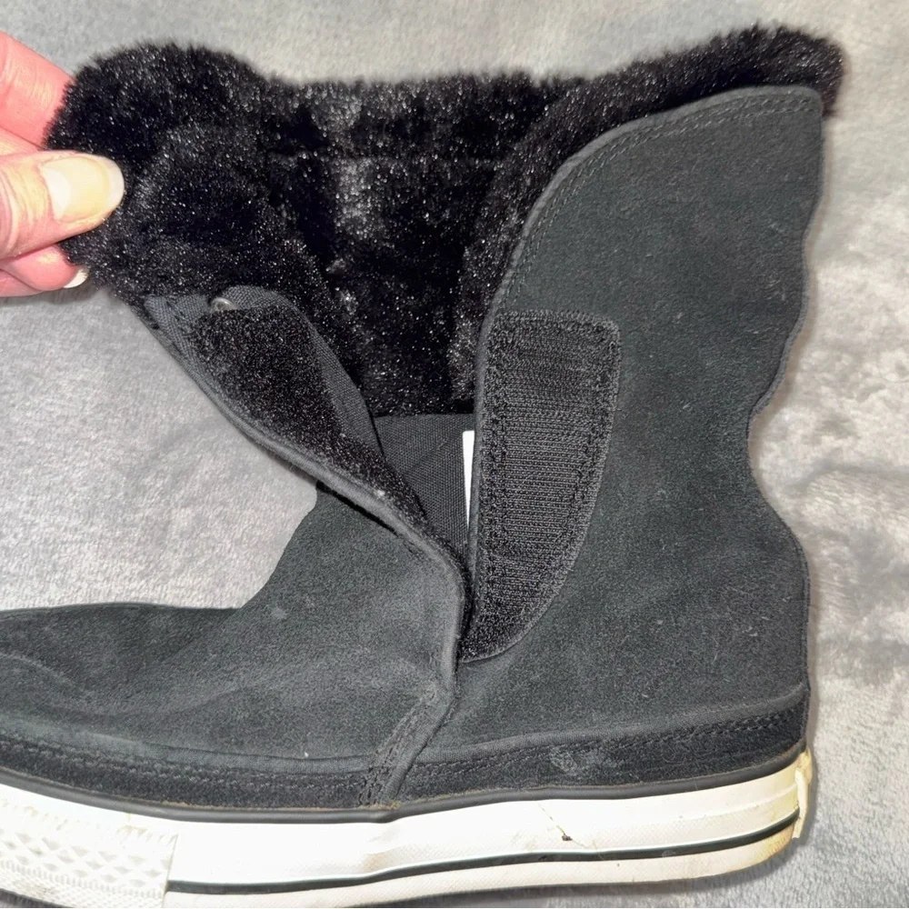 Converse Chuck Taylor All Star Beverly Suede Boots with Faux Fur Women’s Size 6